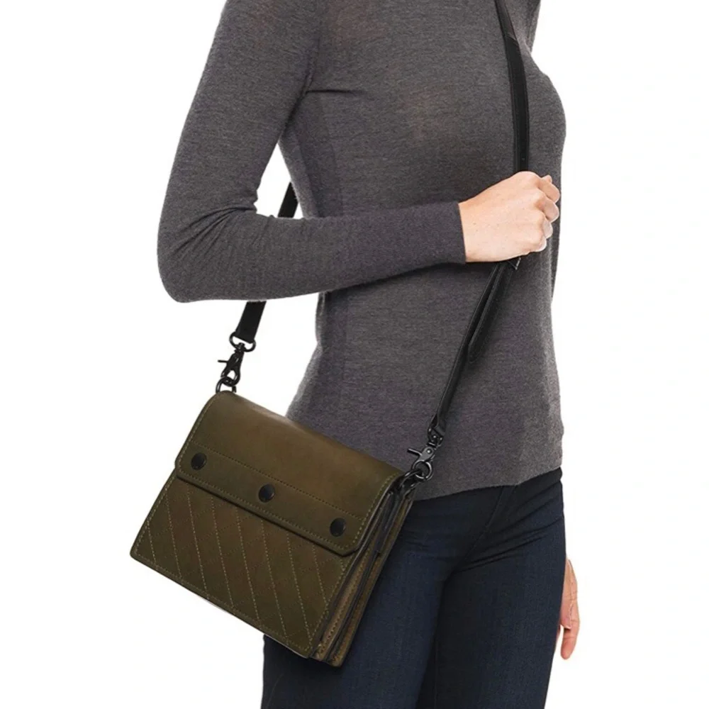 NWT $328 FRYE Samantha Quilted Leather Crossbody Bag in Fatigue!